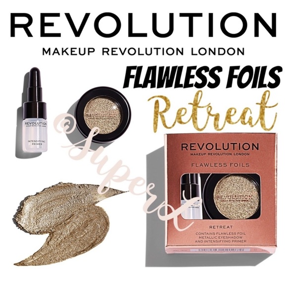 Retreat - Revolution Flawless Foils Metallic Eyeshadow & Primer - Picture 1 of 3